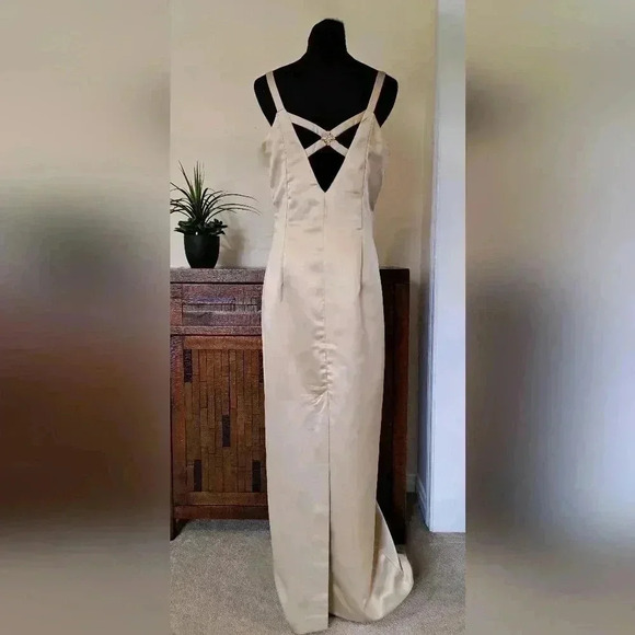 Scott McClintock Gold Sheath Dress Square Neck Wedding - Picture 2 of 15